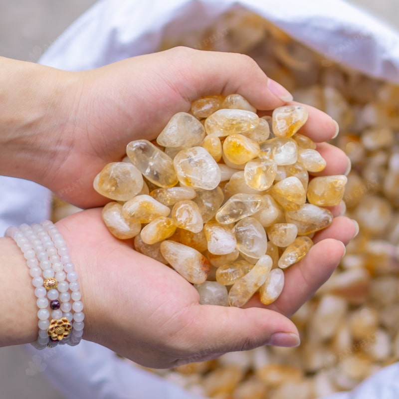 Đá Thạch Anh Vụn Vàng Mài Bóng