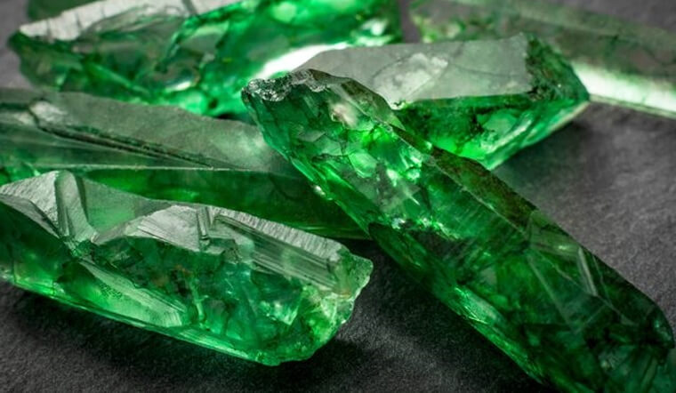 Ngọc lục bảo (Emerald) là một trong những loại đá quý nổi tiếng