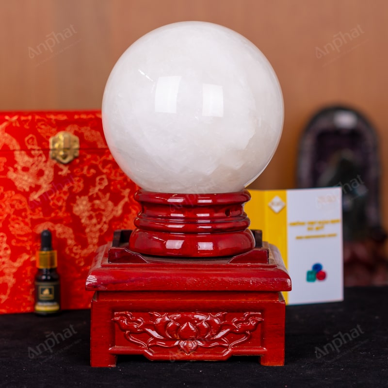 Quả Cầu Thạch Anh Trắng Dừa