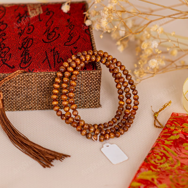 Top 10 Vòng Đá Phong Thủy Được Yêu Thích Nhất Năm 2025: Đẹp Và May Mắn