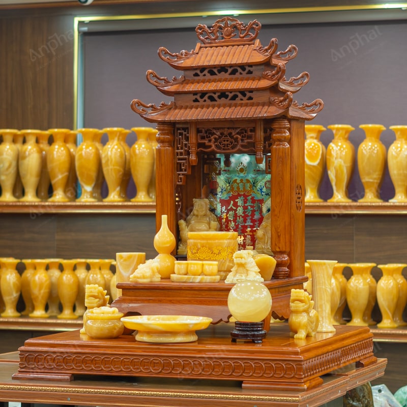 Bàn thờ Thần Tài là nơi lý tưởng đặt Bát Tụ Bảo