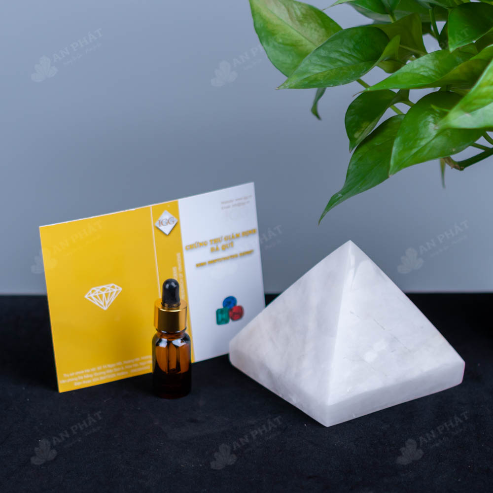 Khám Phá Đá Thạch Anh Trắng Có Tác Dụng Gì Trong Phong Thủy Và Cuộc Sống